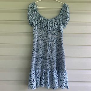 Light blue semi-body con dress